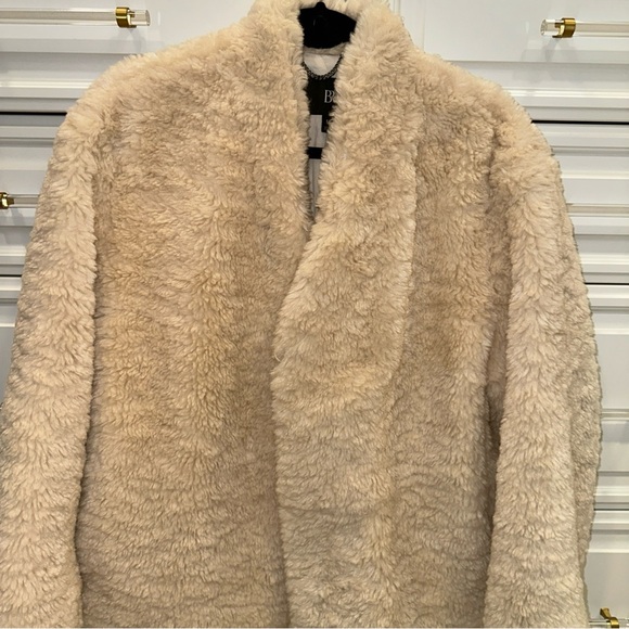 Banana Republic Women’s Collarless Cozy Cream/Ivory Sherpa Jacket Size M Pockets - Picture 3 of 12